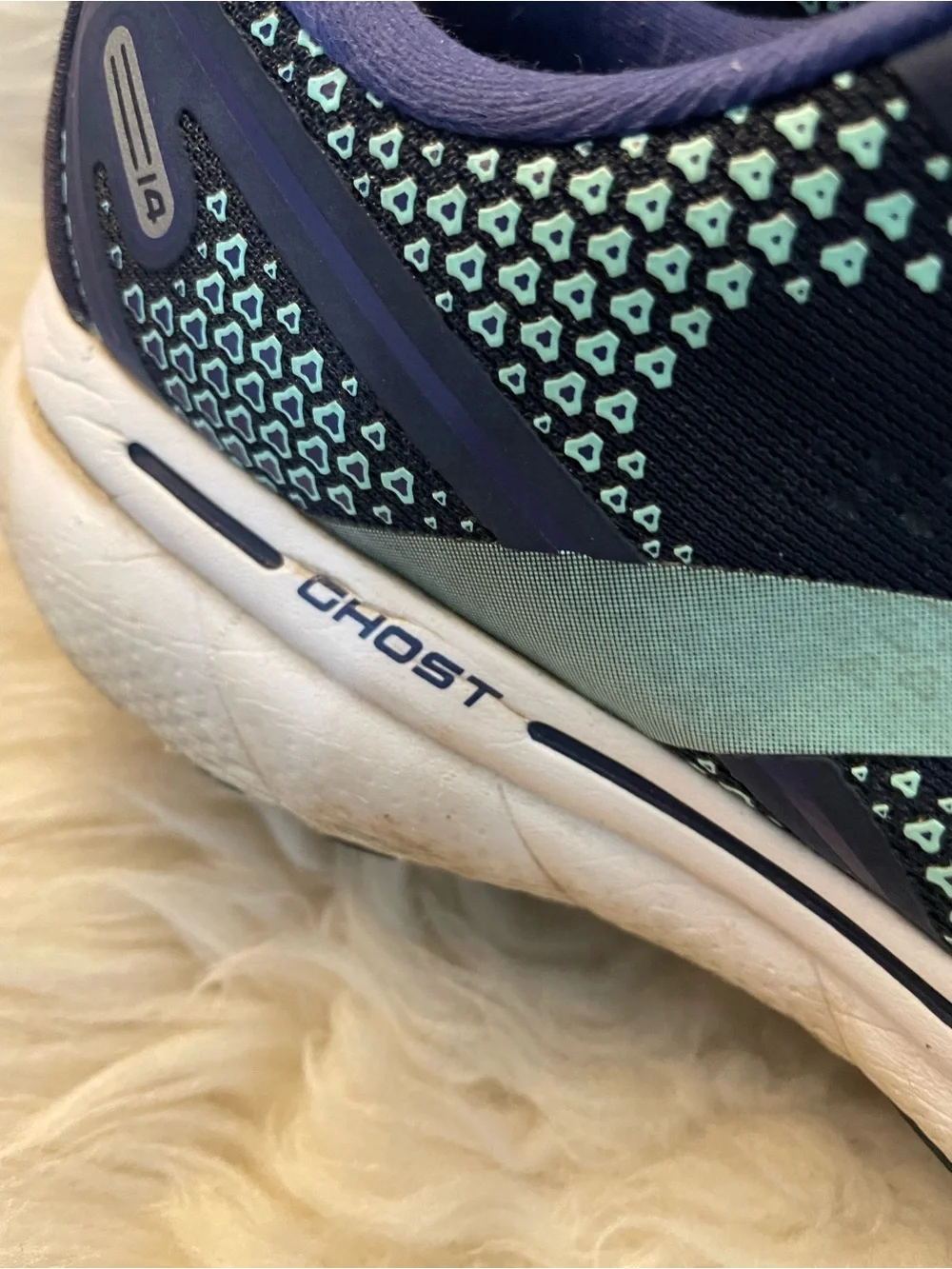 Brooks Ghost 14 Navy Blue and Teal Running Sneakers 8.5